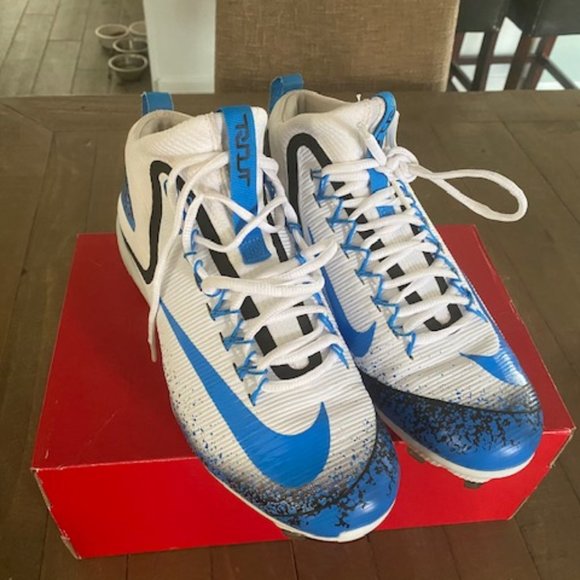 Mike Trout Baseball Cleats - Picture 1 of 2